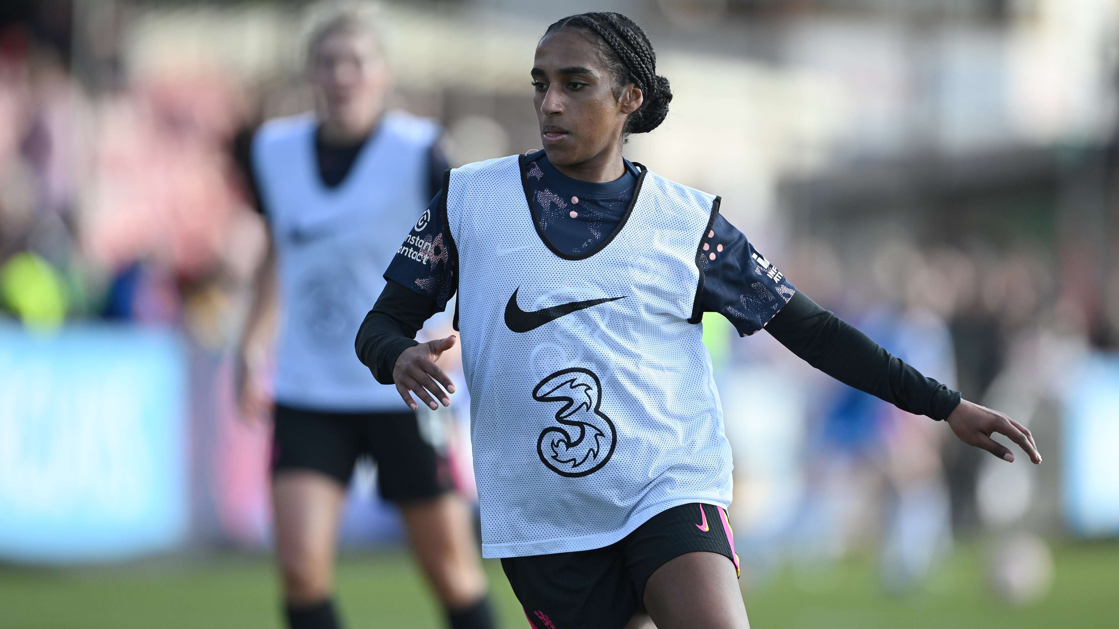 他的表现无 他的表现无